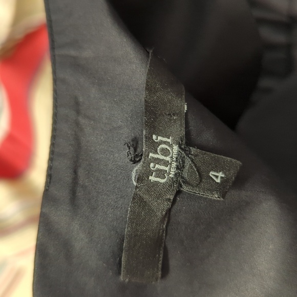 Tibi Satin Poplin Cold Shoulder Shift Dress Black 4 minimal preppy contemporary - Picture 8 of 11